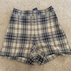 Hollister ultra high rise plaid shorts